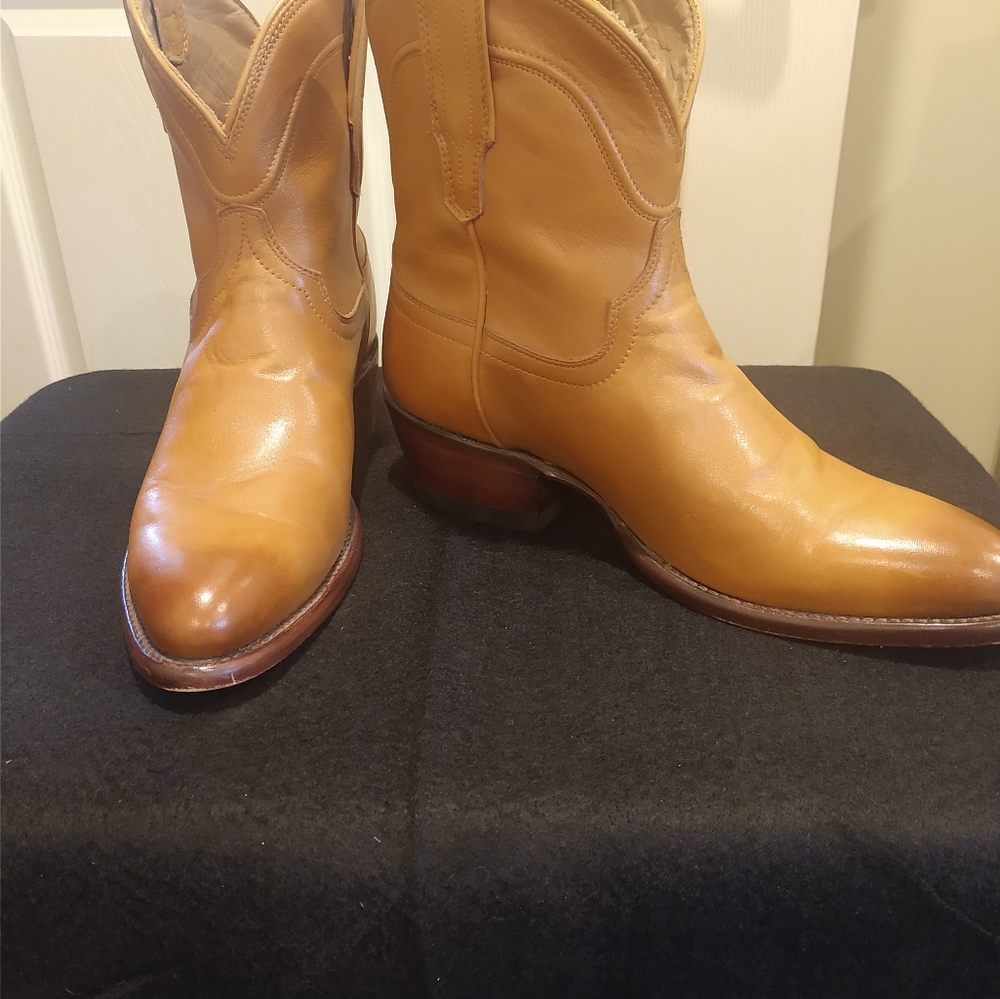 Tecovas Women Boots Size 9